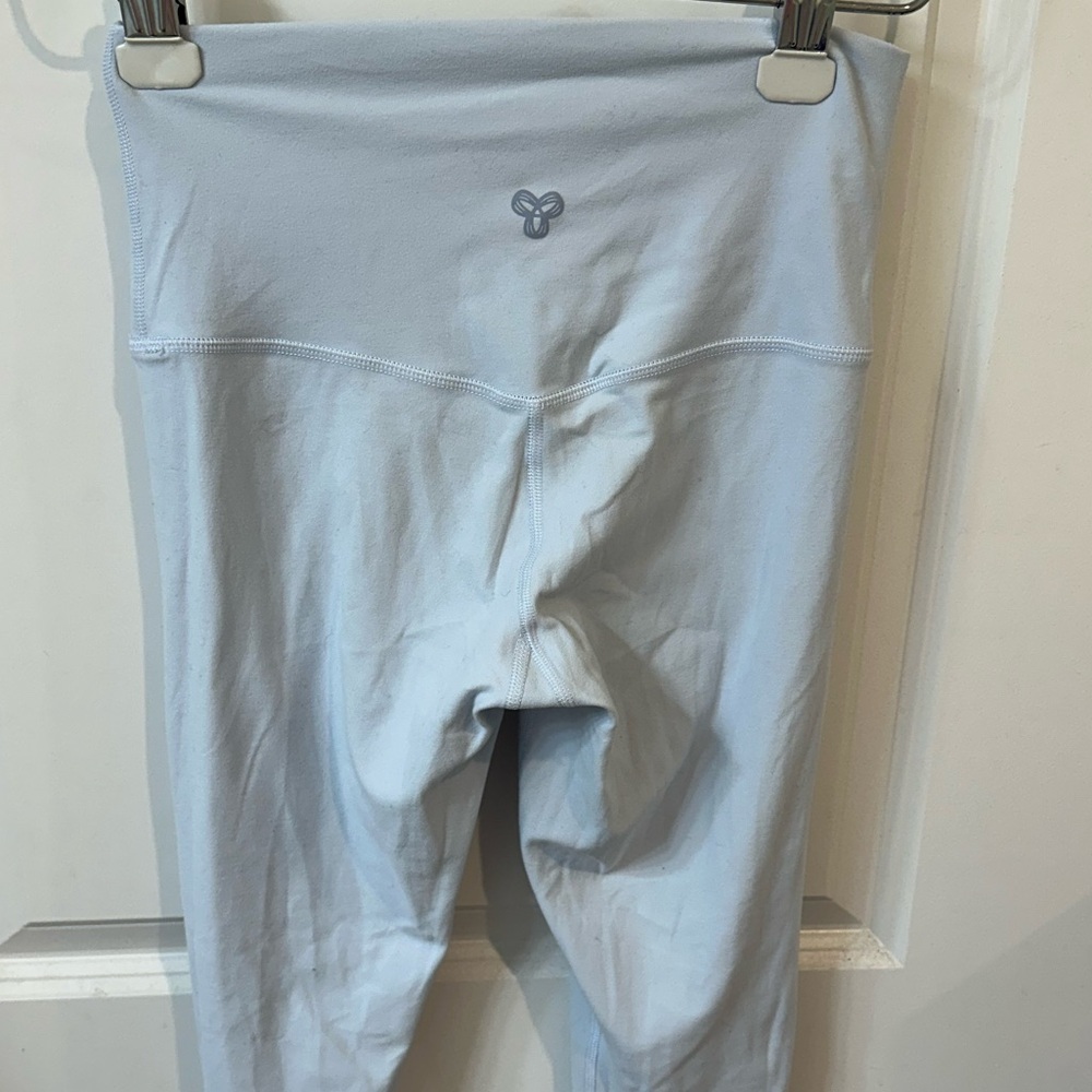 Aritzia tna leggings baby blue